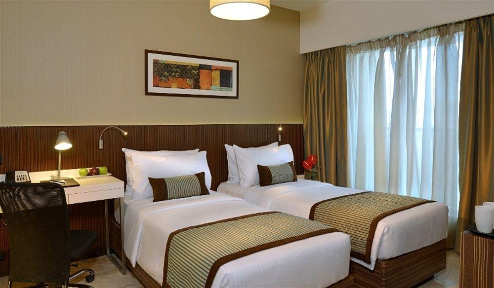 Residency Sarovar Portico Bombaj Exteriér fotografie