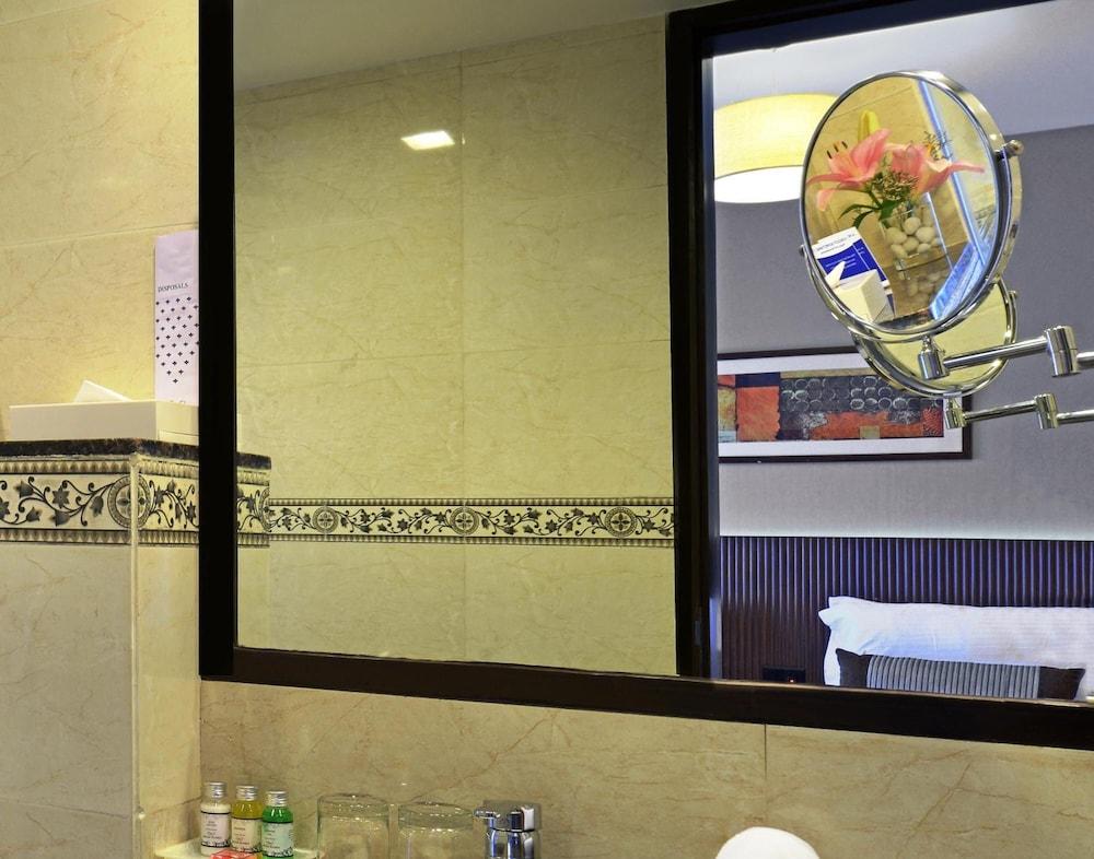 Residency Sarovar Portico Bombaj Exteriér fotografie
