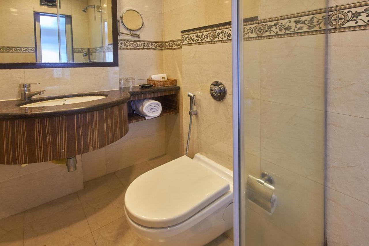 Residency Sarovar Portico Bombaj Exteriér fotografie